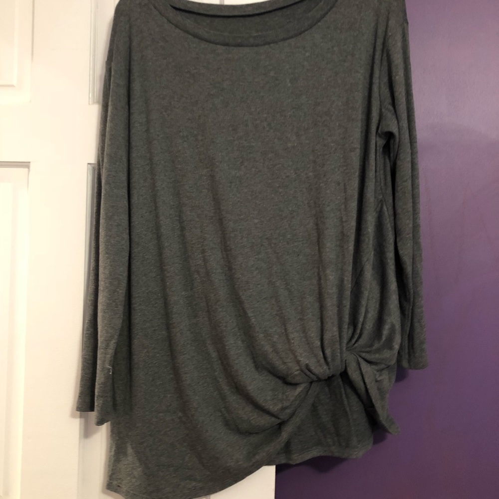 Knot shirt